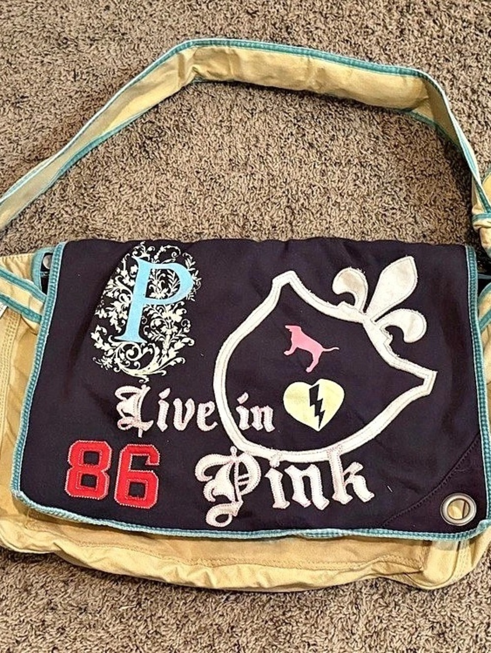 Victoria’s Secret PINK Live In Pink 86 Y2K XL Campus Messenger Bag Rare